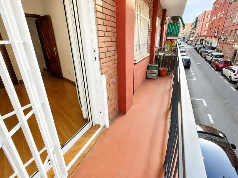 Balcony of Flat for rent in Madrid  with Air Conditioner, Heating and Parquet flooring