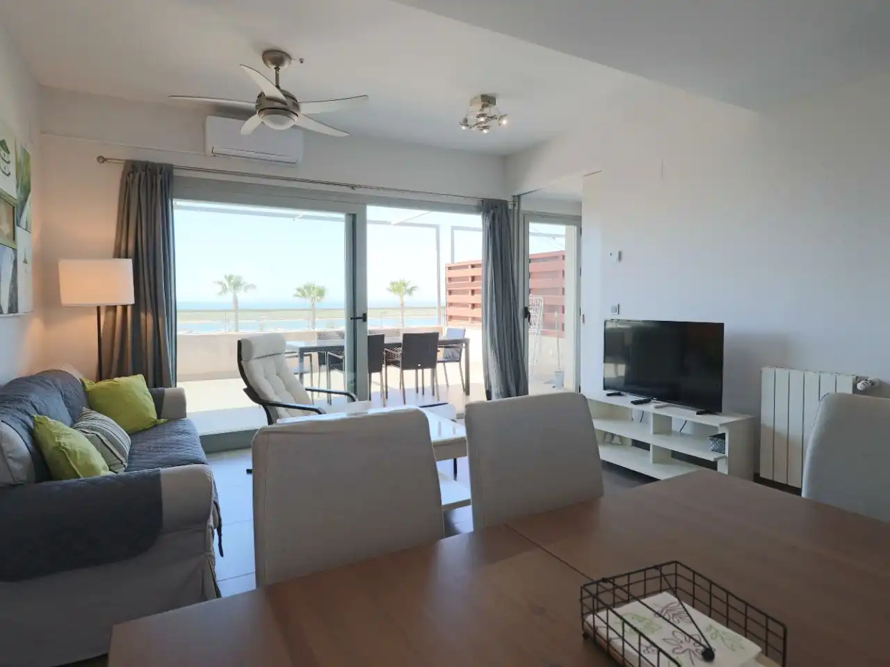 Piso en venta en Urbanizacion Nuevo Rompido Oeste, 13, El Rompido Sala de estar de Piso en venta en El Rompido con Aire acondicionado, Terraza y Piscina