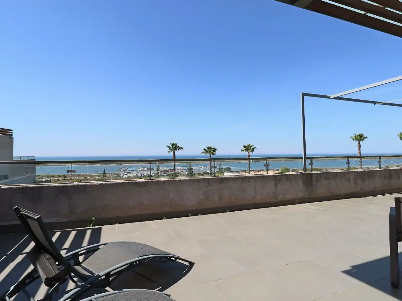 Piso en venta en Urbanizacion Nuevo Rompido Oeste, 13, El Rompido Terraza de Piso en venta en El Rompido con Aire acondicionado, Terraza y Piscina