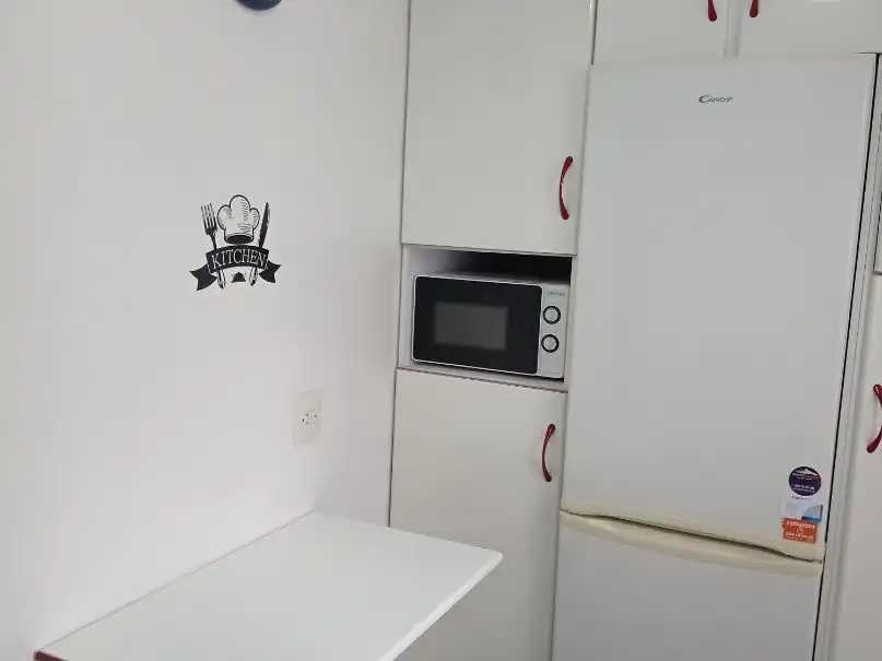 Room in Camino de Ronda, 136, Camino de Ronda Kitchen of Flat for share in Granada with Heating and Furnished