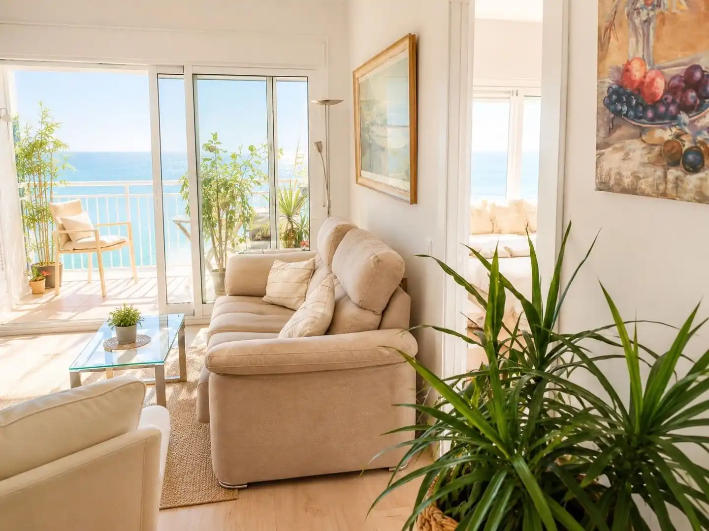 Wohnung zum Verkauf in Paseo Marítimo Ciudad de Melilla, 19, La Malagueta - Monte Sancha Wohnzimmer von Wohnung zum Verkauf in Málaga Capital mit Terrasse und Balkon
