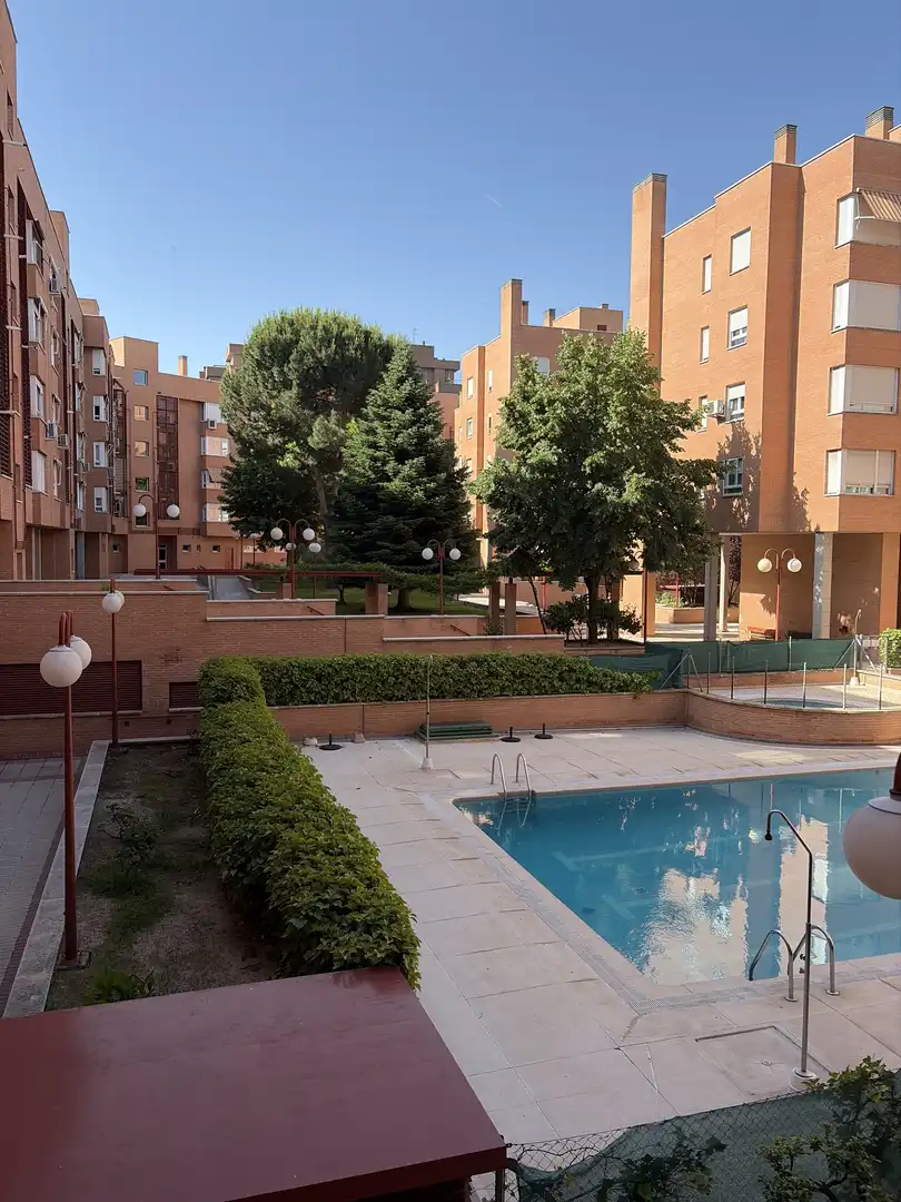 Flat for sale in Avenida de Arcentales, 67b, Rosas - Musas Swimming pool of Flat for sale in Madrid Capital with Air Conditioner and Swimming Pool
