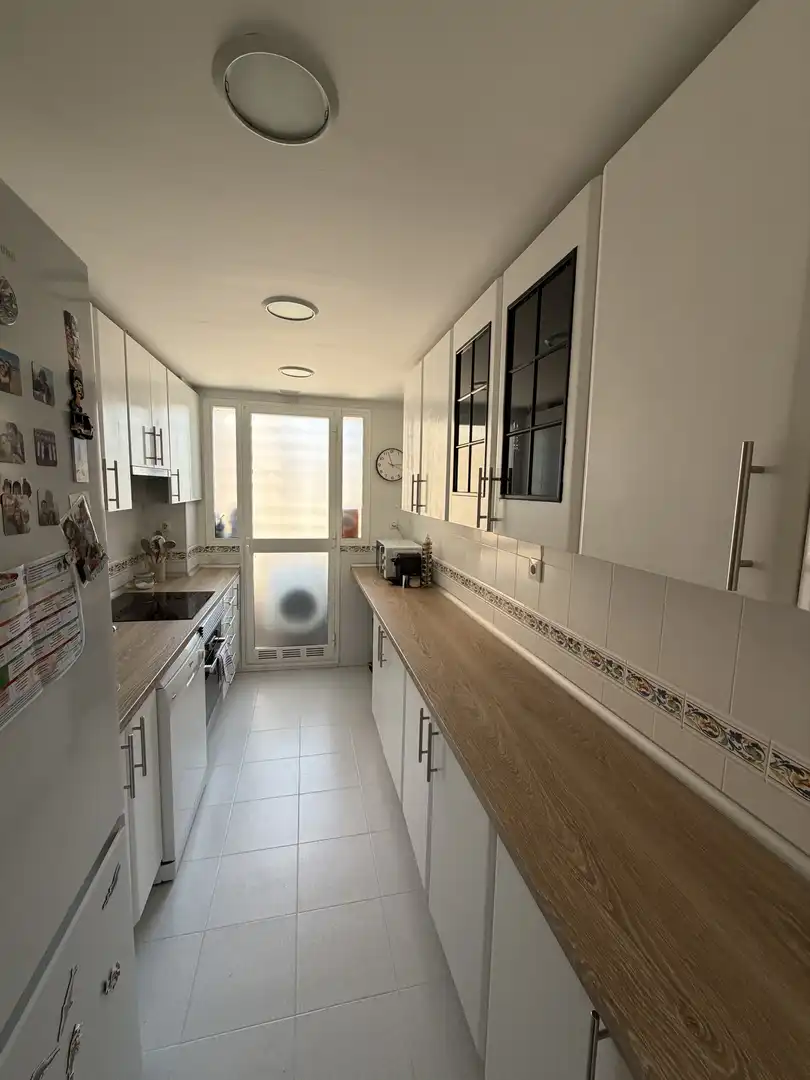 Flat for sale in Avenida de Arcentales, 67b, Rosas - Musas Kitchen of Flat for sale in Madrid Capital with Air Conditioner and Swimming Pool