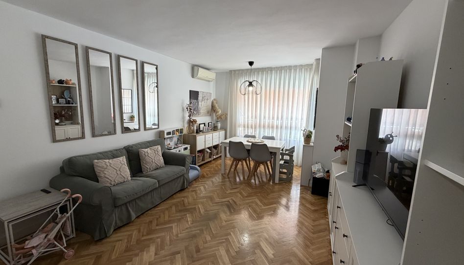 Wohnung zum Verkauf in Avenida de Arcentales, 67b, Rosas - Musas, Madrid Capital - Bild 1 Foto 1 von Wohnung zum Verkauf in Avenida de Arcentales, 67b, Rosas - Musas, Madrid Capital