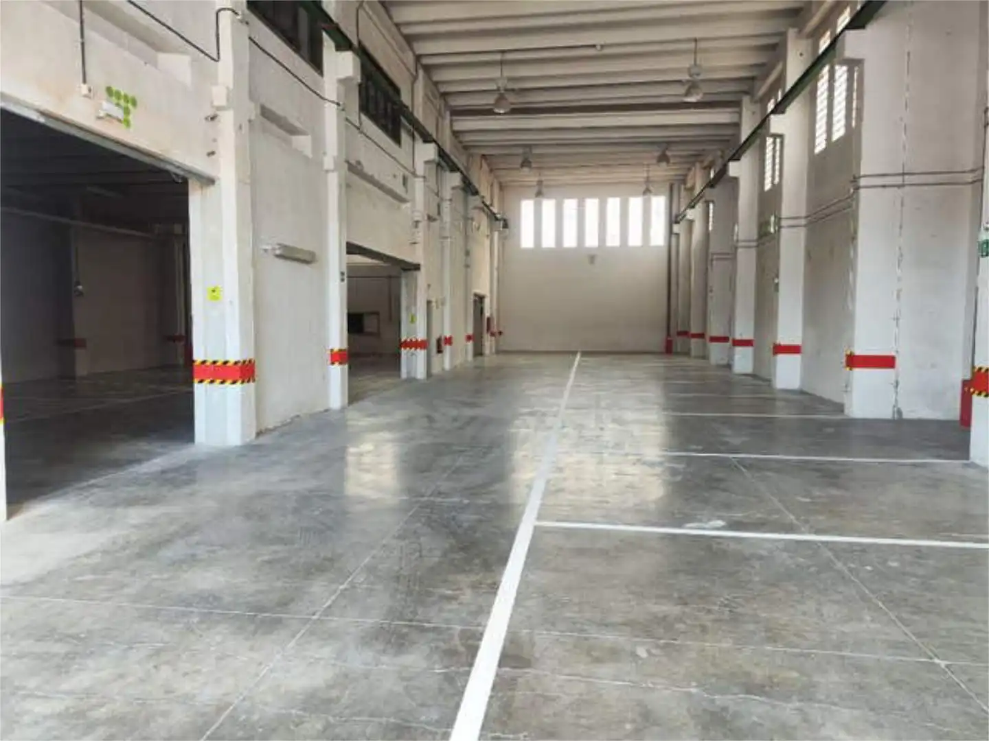 Garaje de alquiler en El Pinar - San León - Las Viñas Parking de Garaje de alquiler en Teruel