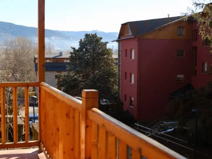 Apartamento de alquiler en Carrer d'Encorones, 2, Llívia Terraza de Apartamento de alquiler en Llívia con Calefacción, Parquet y Terraza
