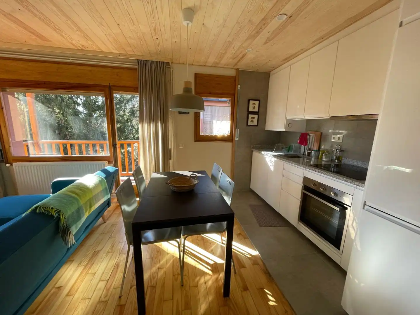 Apartamento de alquiler en Carrer d'Encorones, 2, Llívia Cocina de Apartamento de alquiler en Llívia con Calefacción, Parquet y Terraza