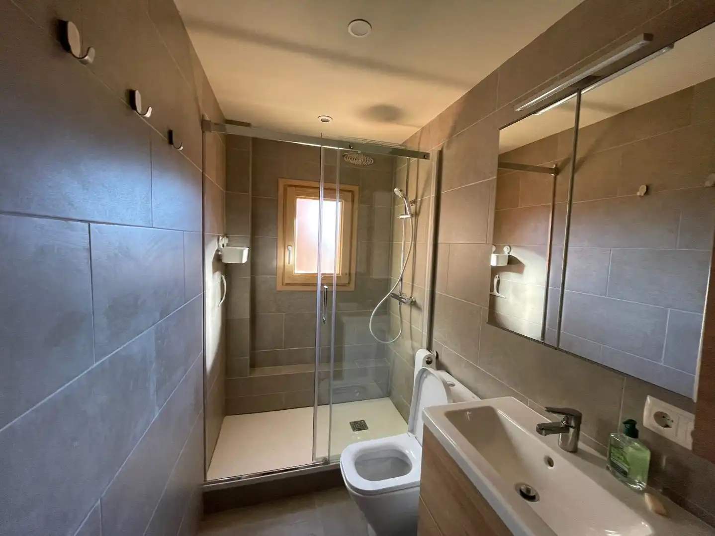 Apartamento de alquiler en Carrer d'Encorones, 2, Llívia Baño de Apartamento de alquiler en Llívia con Calefacción, Parquet y Terraza