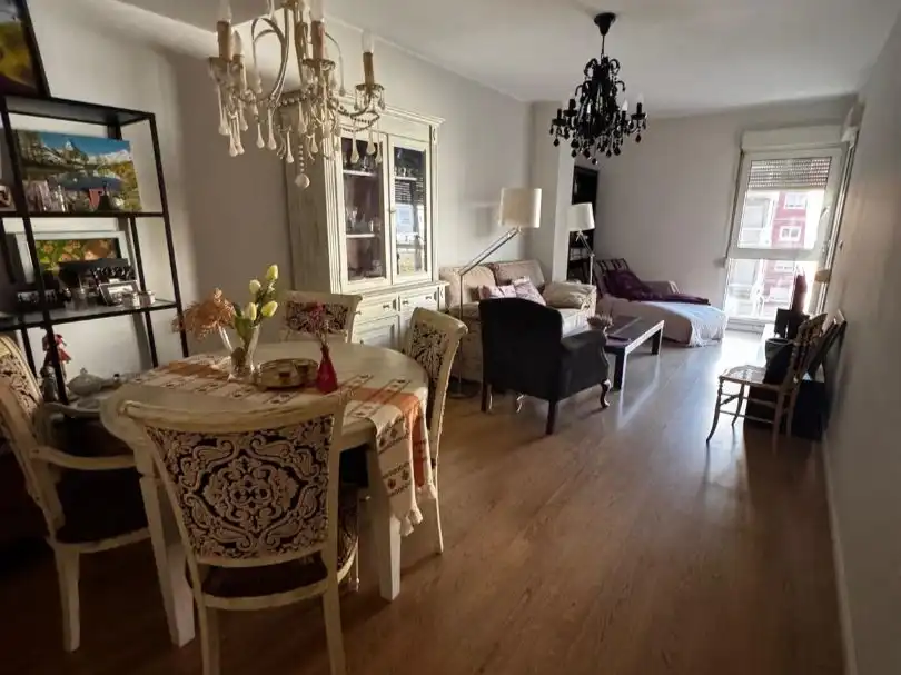 Piso en venta en Calle de la Reina Fabiola, 37, La Granja Comedor de Piso en venta en Zaragoza con Aire acondicionado, Calefacción y Terraza