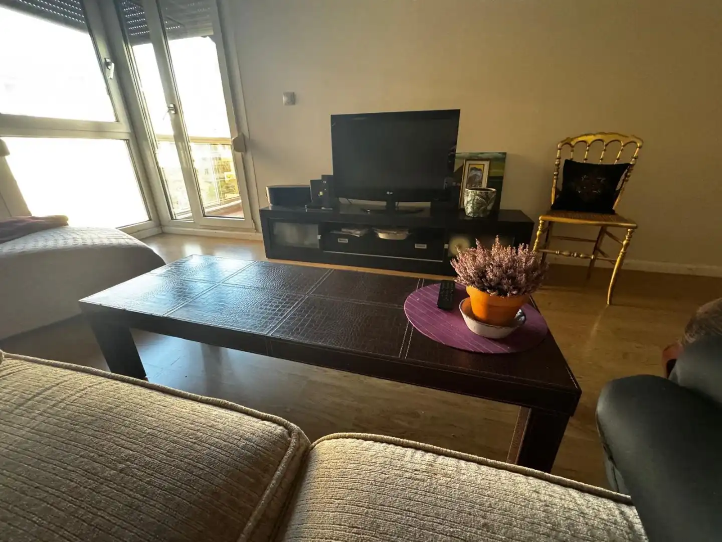 Piso en venta en Calle de la Reina Fabiola, 37, La Granja Sala de estar de Piso en venta en Zaragoza con Aire acondicionado, Calefacción y Terraza