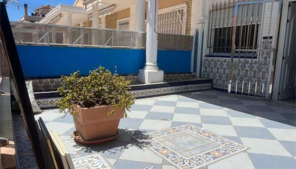 Einfamilien-Reihenhaus zur Miete in Los Europeos, Torrevieja - Bild 1 Foto 1 von Einfamilien-Reihenhaus zur Miete in Los Europeos, Torrevieja