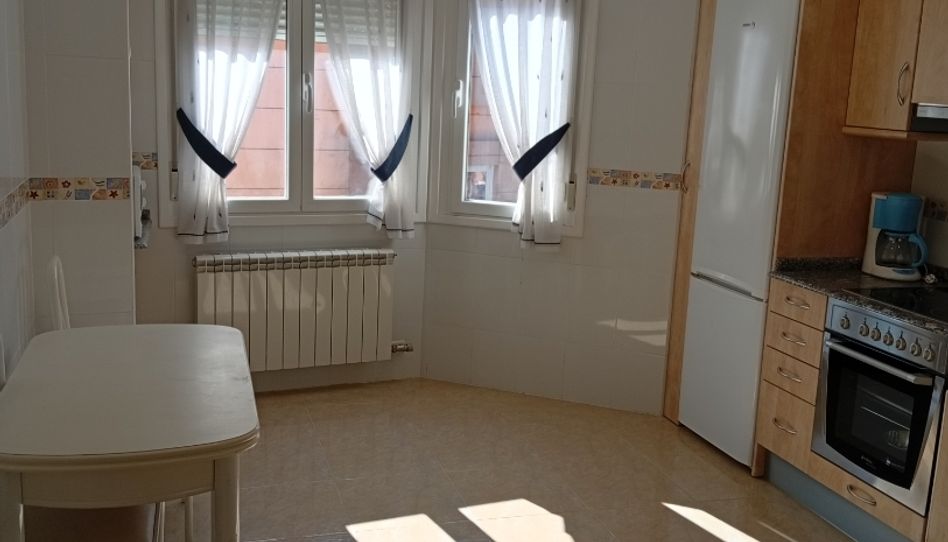 Piso en venta en Calle las Escuelas, 1, Entrena, La Rioja - imagen 1 Foto 1 de Piso en venta en Calle las Escuelas, 1, Entrena, La Rioja