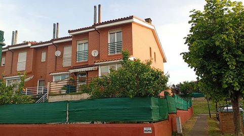 Foto 3 von Haus oder Chalet zum Verkauf in Calle las Hayas, 13, Llanera, Asturias