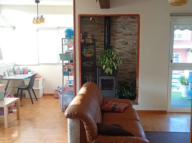 Casa o chalet en venta en Calle las Hayas, 13, Llanera Sala de estar de Casa o chalet en venta en Llanera con Terraza y Balcón