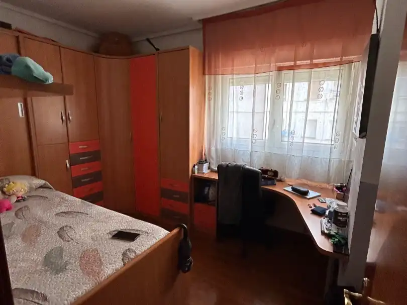 Habitación de Piso en venta en Bilbao  con Terraza y Balcón