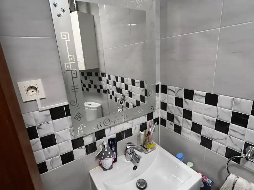 Baño de Piso en venta en Bilbao  con Terraza y Balcón