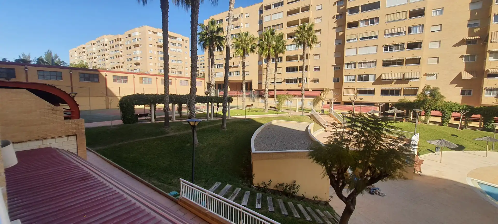 Pis en venda a Calle Ecuador, 2, Babel Vista exterior de Pis en venda en Alicante / Alacant amb Calefacció, Parquet i Terrassa