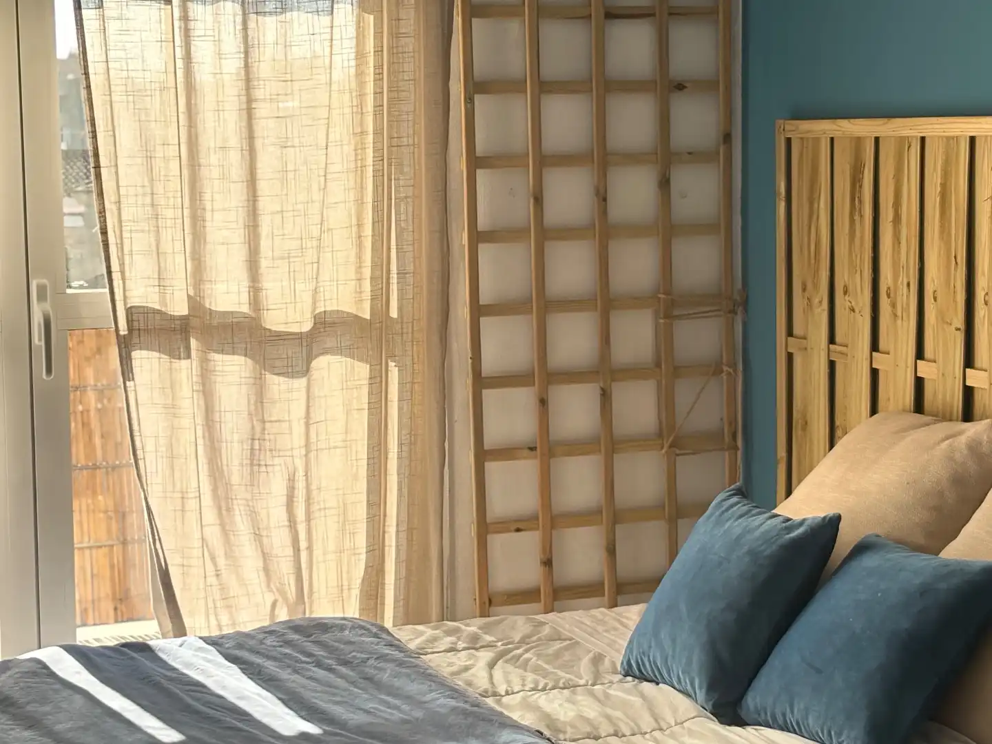 Detached homes for rent in Calle de las Magnolias, 28, Soto de Vistahermosa Bedroom of Detached homes for rent in El Puerto de Santa María with Air Conditioner, Heating and Private garden