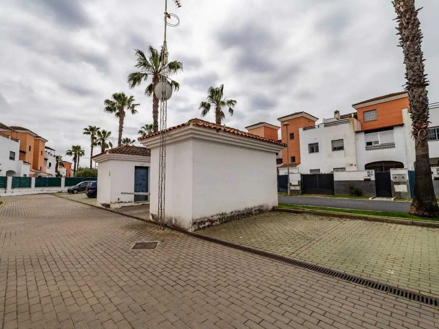 Casa adosada en venta en Calle Ãlmanzor, 19, Aljaraque Vista exterior de Casa adosada en venta en Aljaraque con Aire acondicionado y Balcón