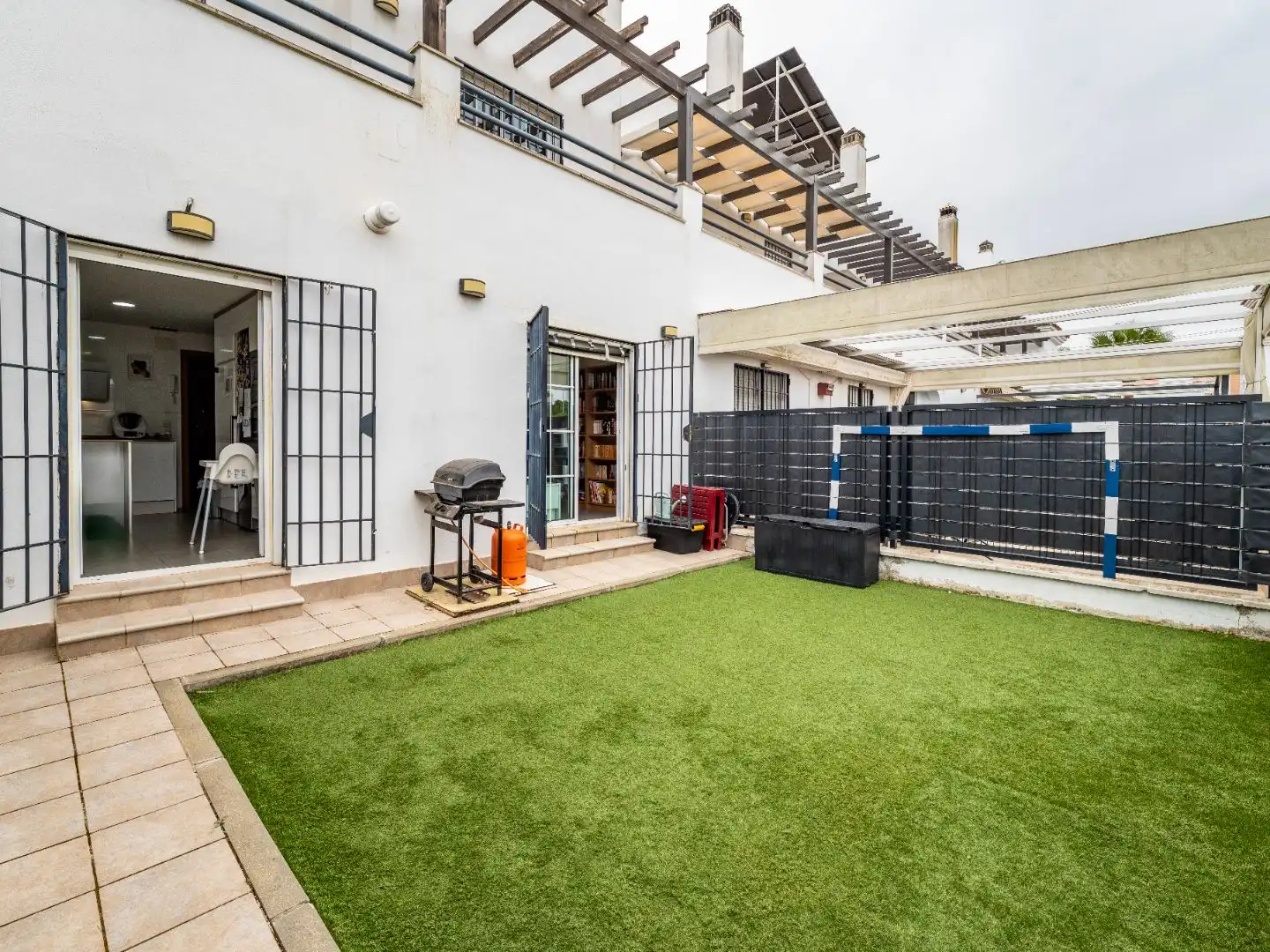Casa adosada en venta en Calle Ãlmanzor, 19, Aljaraque Terraza de Casa adosada en venta en Aljaraque con Aire acondicionado y Balcón