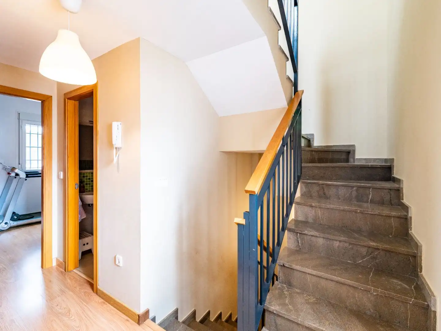 Casa adosada en venta en Calle Ãlmanzor, 19, Aljaraque Casa adosada en venta en Aljaraque con Aire acondicionado y Balcón
