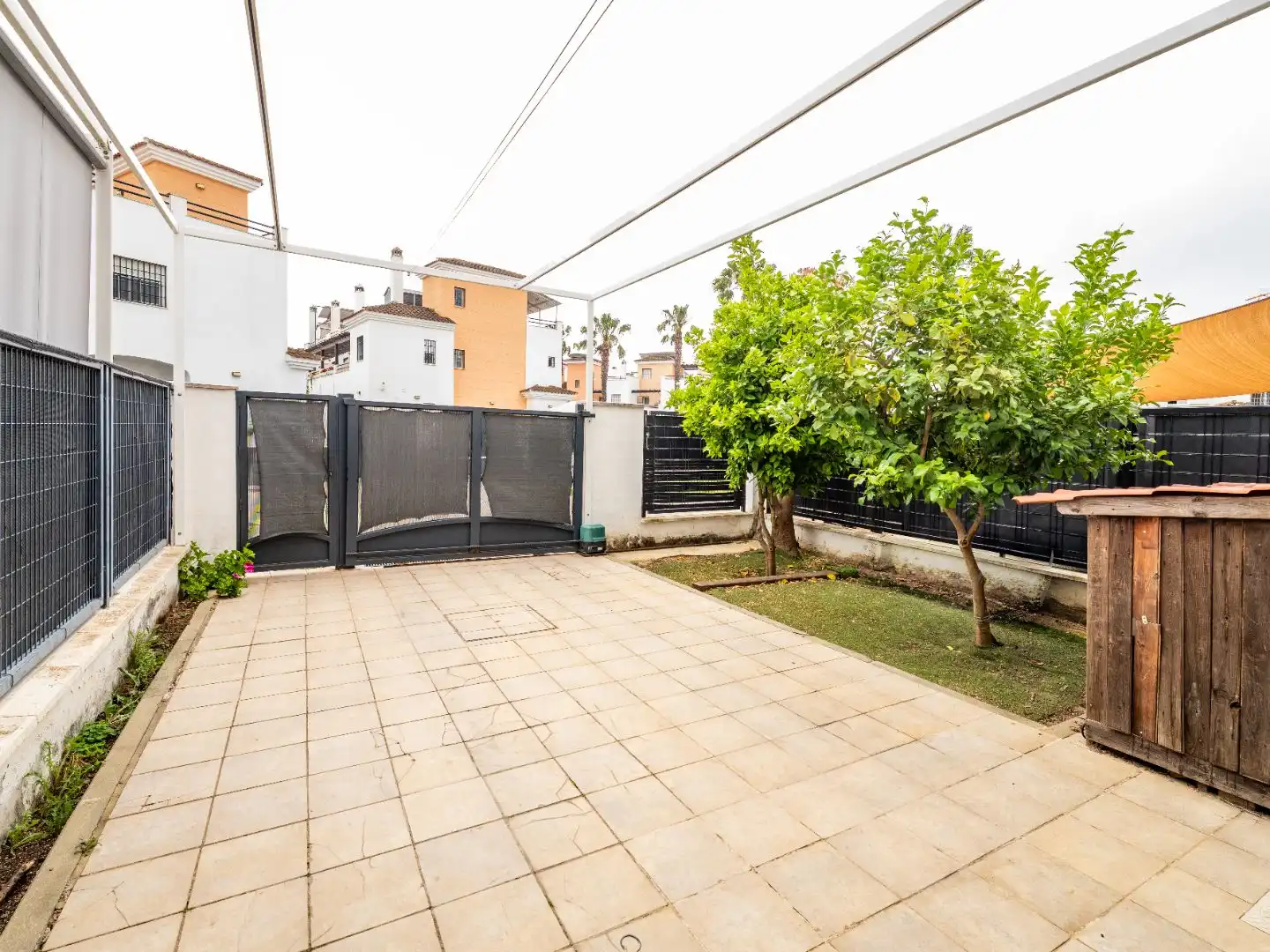 Casa adosada en venta en Calle Ãlmanzor, 19, Aljaraque Terraza de Casa adosada en venta en Aljaraque con Aire acondicionado y Balcón