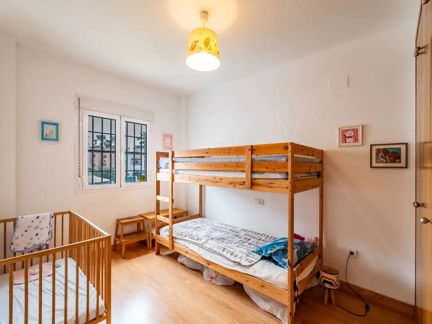 Casa adosada en venta en Calle Ãlmanzor, 19, Aljaraque Habitación de Casa adosada en venta en Aljaraque con Aire acondicionado y Balcón