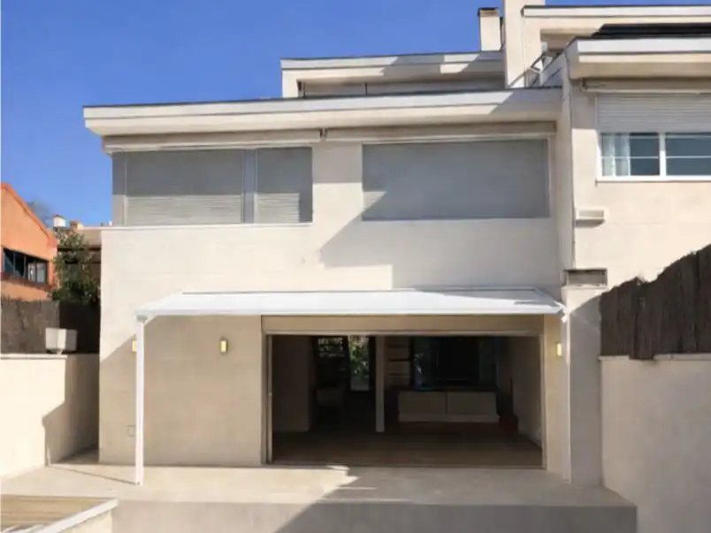 Wohnung zur Miete in Aravaca
