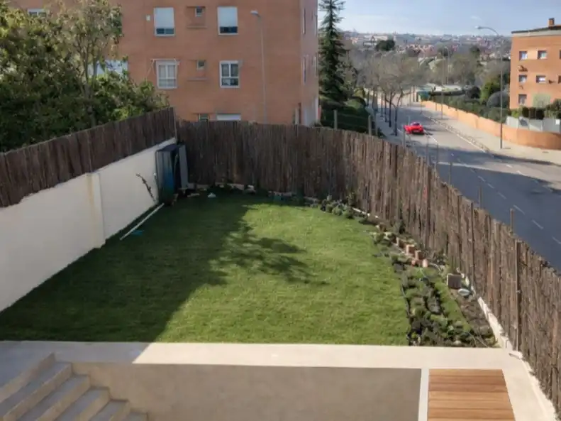 Wohnung zur Miete in Aravaca