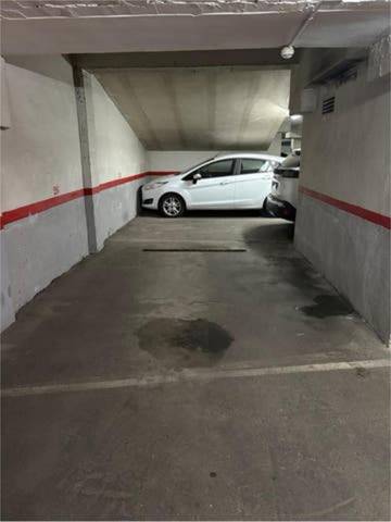 Garaje en Alquiler en Riu Sud
