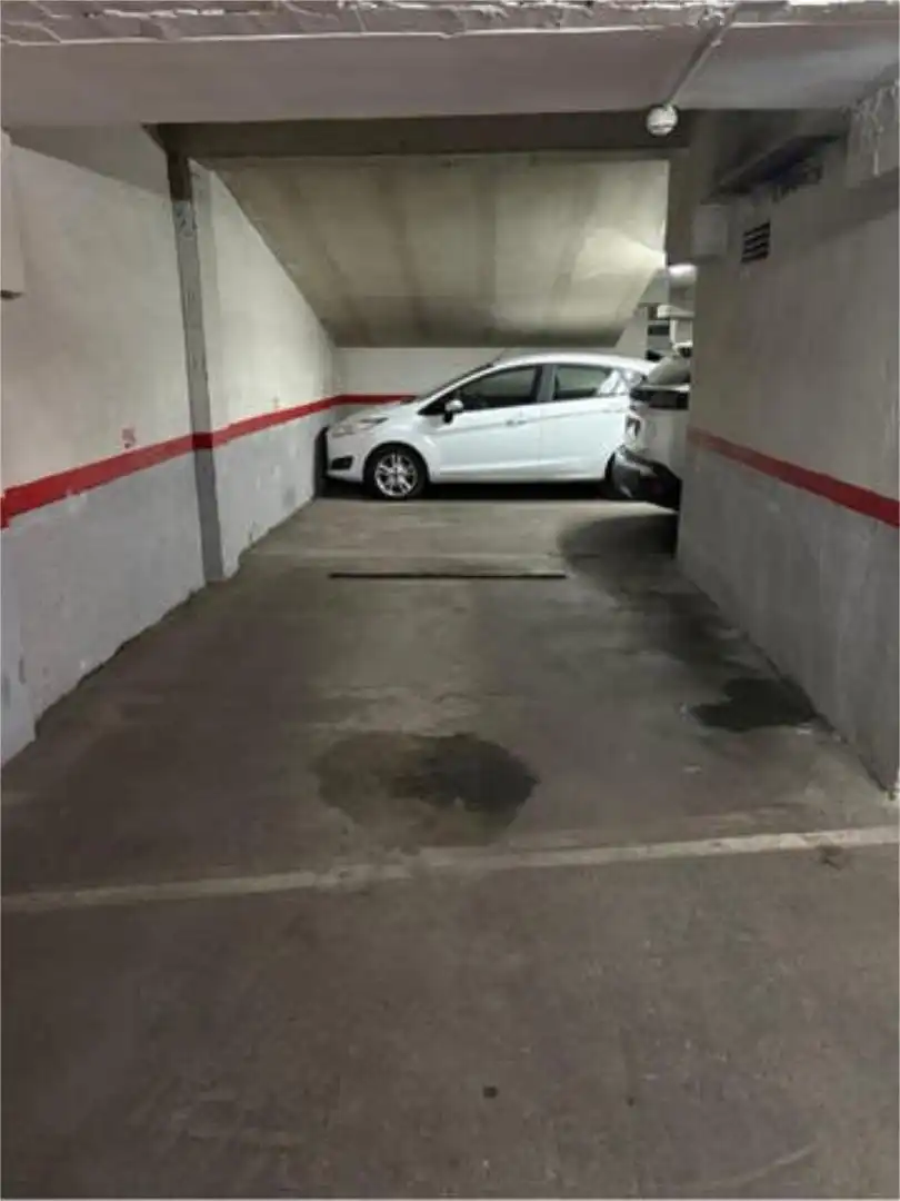 Parking of Garage for rent in Santa Coloma de Gramenet