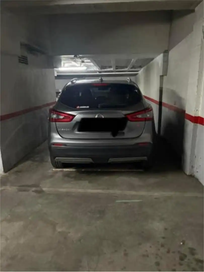 Parking of Garage for rent in Santa Coloma de Gramenet