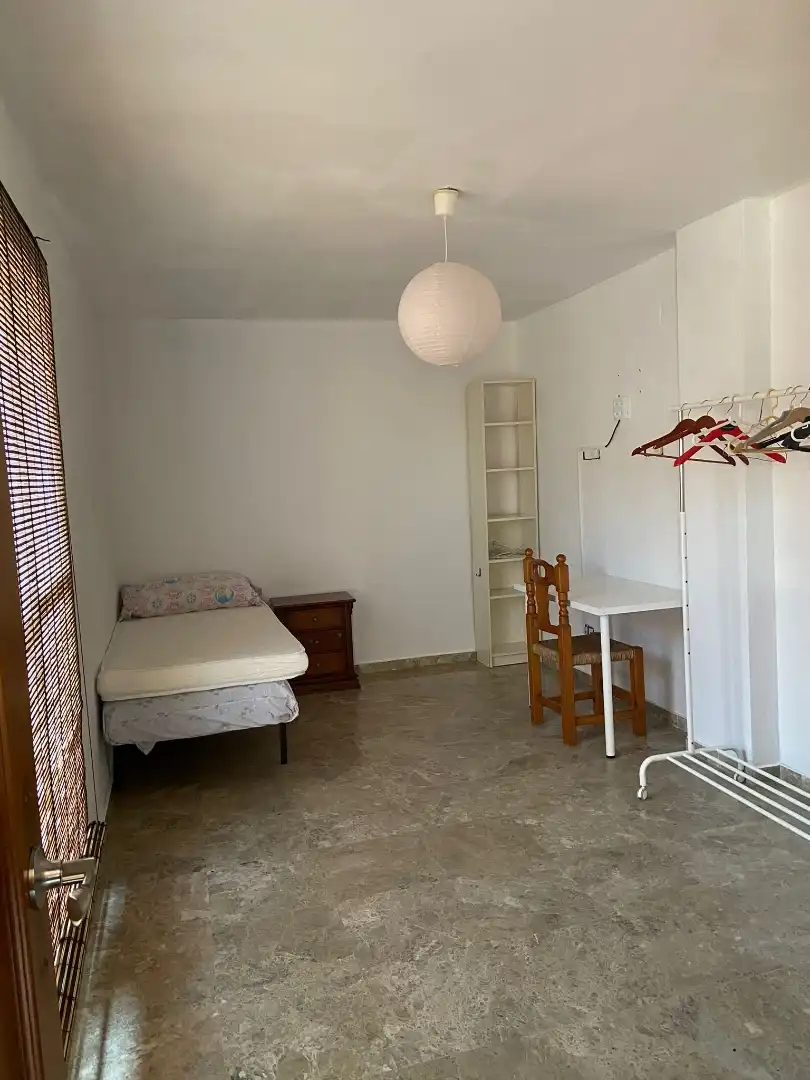 Zimmer in Calle de la Fuente, 12, Centro