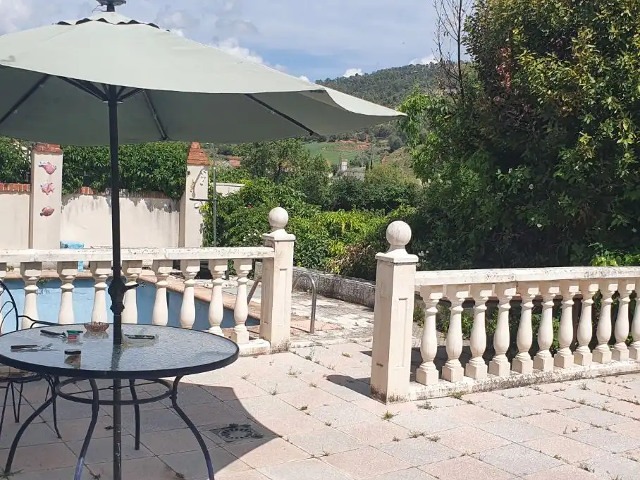 Piso en venta en Calle Barrio Nuevo, 5, Iriépal - Taracena - Valdenoches Terraza de Piso en venta en Guadalajara con Jardín privado, Terraza y Piscina