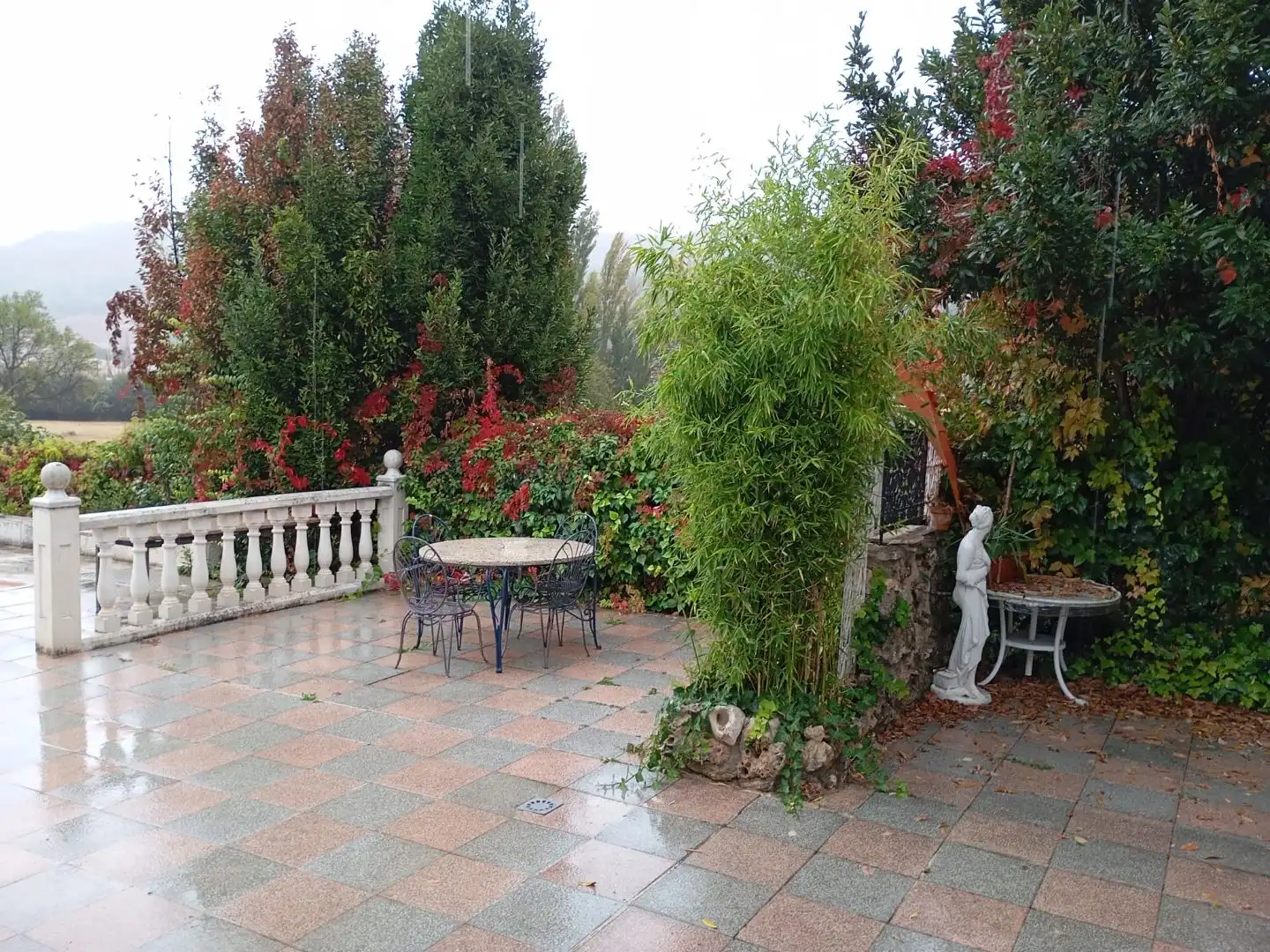 Piso en venta en Calle Barrio Nuevo, 5, Iriépal - Taracena - Valdenoches Terraza de Piso en venta en Guadalajara con Jardín privado, Terraza y Piscina