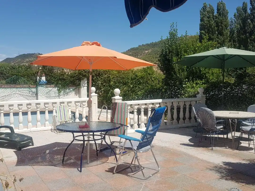 Piso en venta en Calle Barrio Nuevo, 5, Iriépal - Taracena - Valdenoches Terraza de Piso en venta en Guadalajara con Jardín privado, Terraza y Piscina