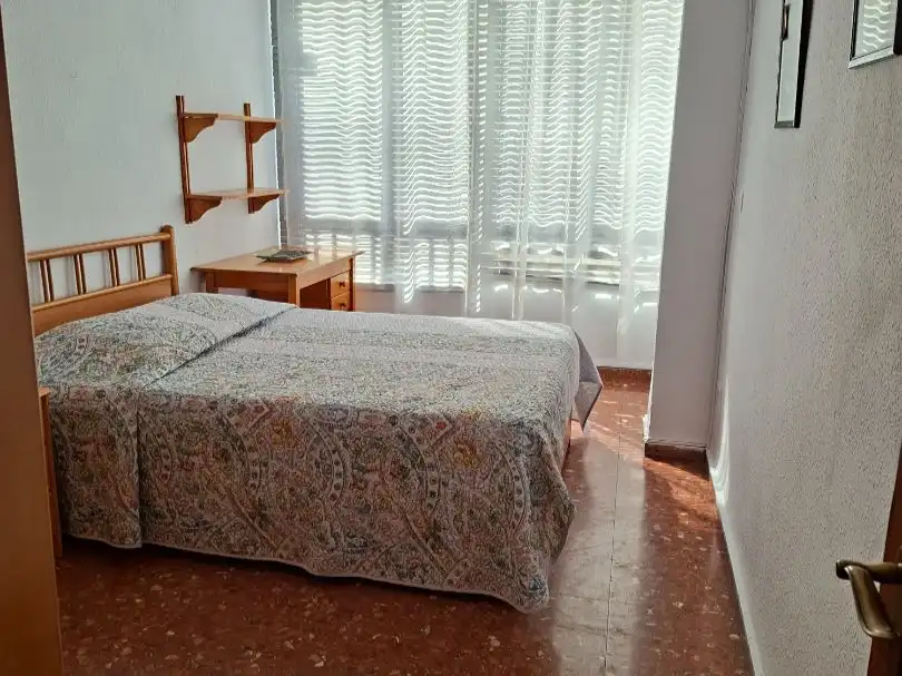 Habitación de Piso en venta en Oliva con Aire acondicionado
