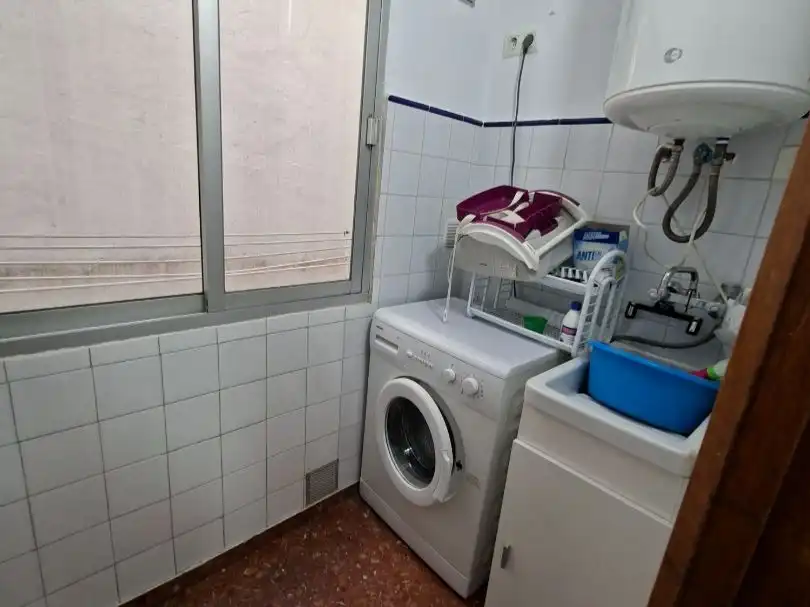 Cocina de Piso en venta en Oliva con Aire acondicionado