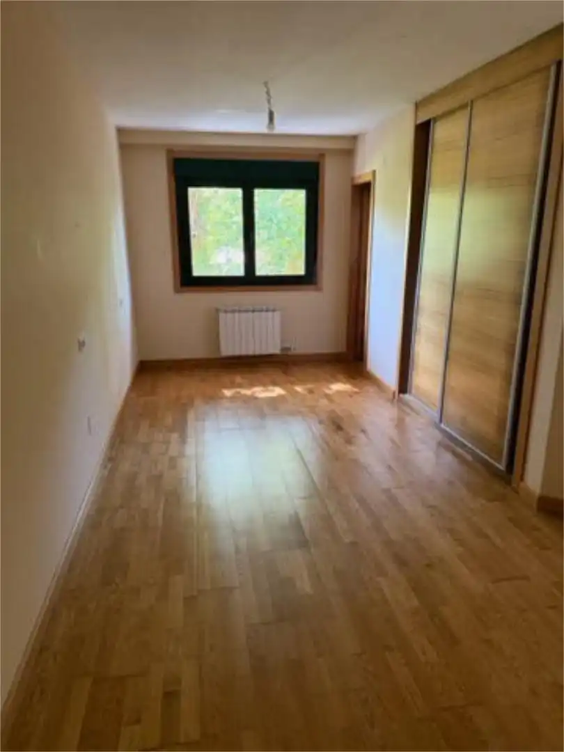 Wohnung zur Miete in Moraña Wohnung zur Miete in Moraña