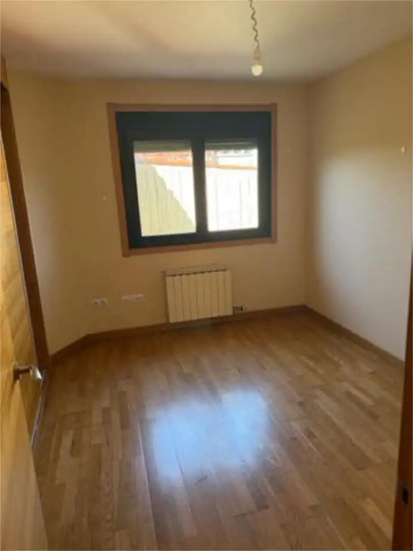 Wohnung zur Miete in Moraña Wohnung zur Miete in Moraña