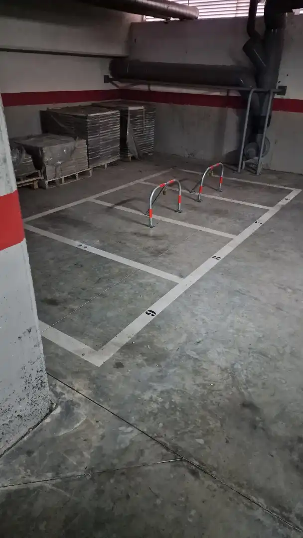 Garaje de alquiler en Calle del Planeta, 3, Pilaríca - Los Santos Parking de Garaje de alquiler en Valladolid
