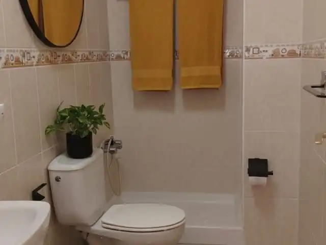 Flat for sale in Calle Unamuno, Buenavista - Chapatal Bathroom of Flat for sale in Santa Cruz de Tenerife with Swimming Pool and Community parking