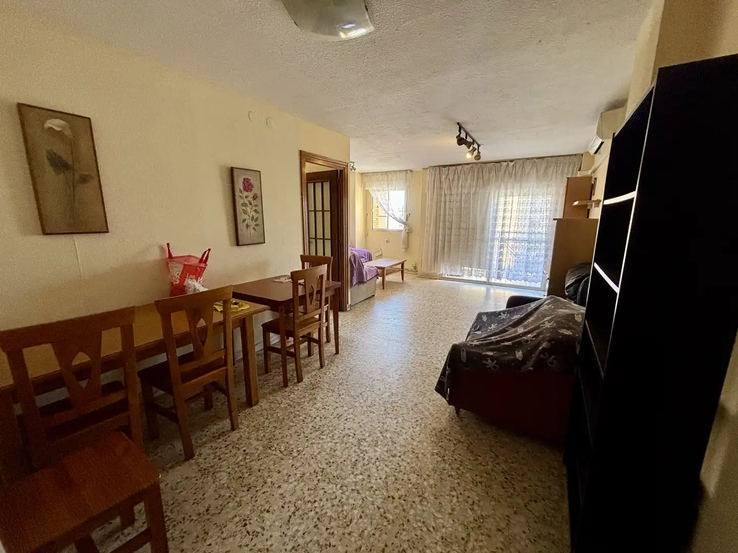Pis en venda a Avenida Nehemias, 6, Santa Cristina - San Rafael Sala d'estar de Pis en venda en Málaga Capital amb Aire condicionat, Terrassa i Balcó