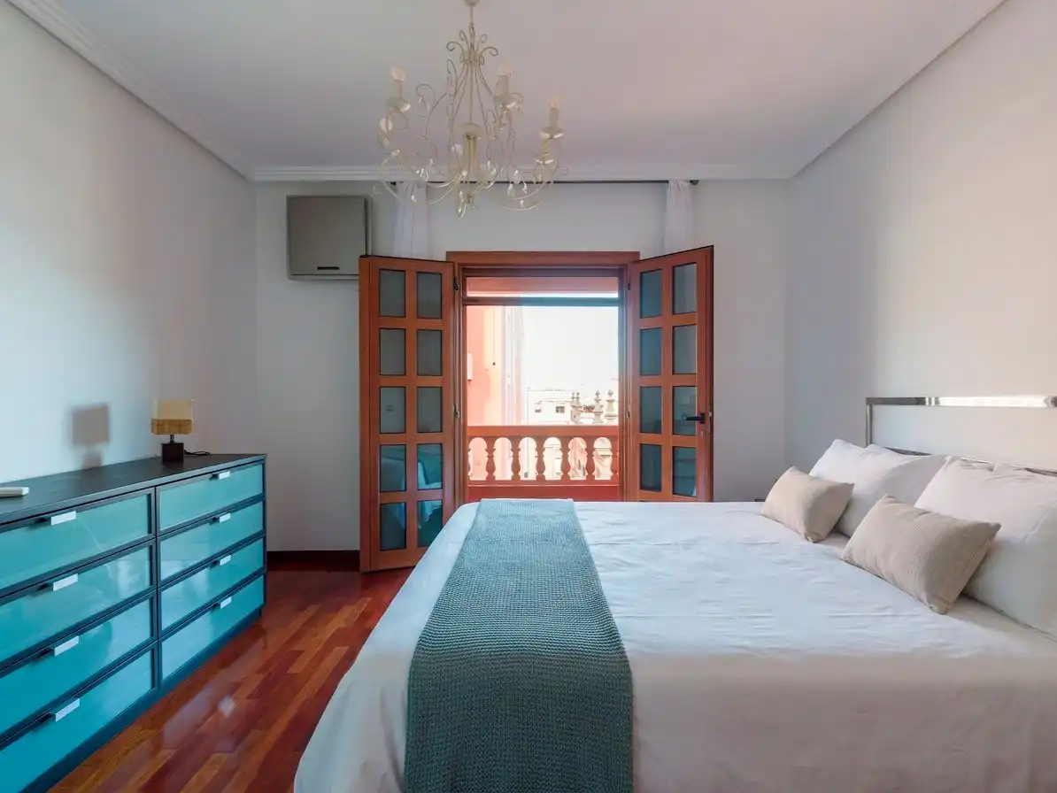 Bedroom of Flat for rent in Las Palmas de Gran Canaria  with Air Conditioner, Parquet flooring and Furnished
