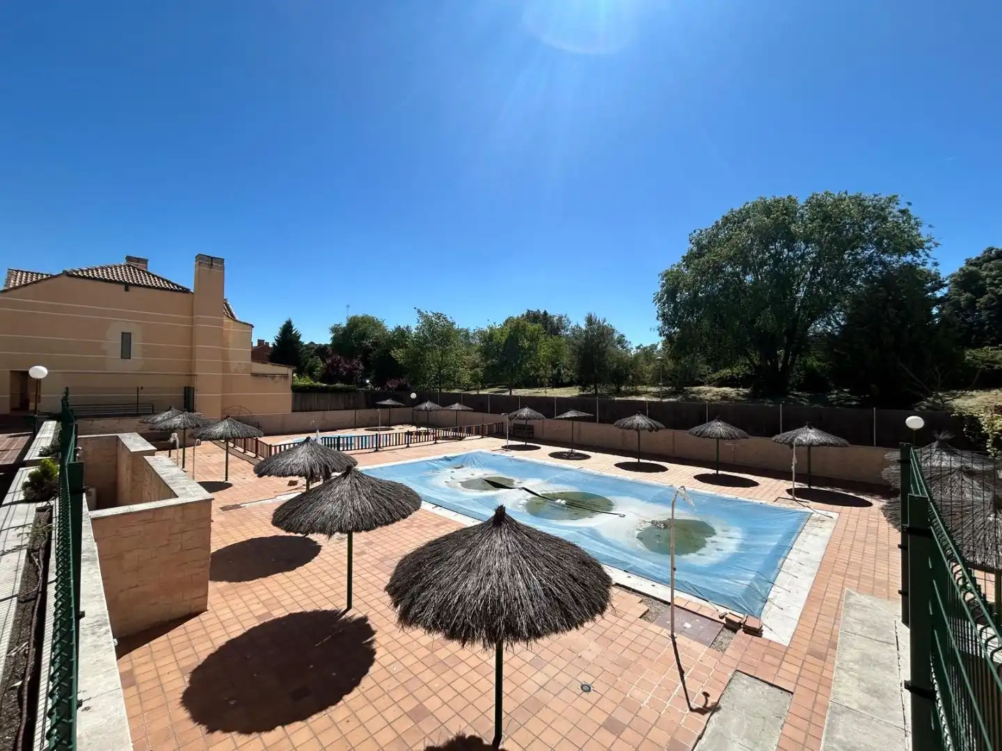 Casa o chalet en venta en Avenida de Francisco Guerrero, 6, Club de Campo Piscina de Casa o chalet en venta en Club de Campo con Calefacción, Jardín privado y Parquet
