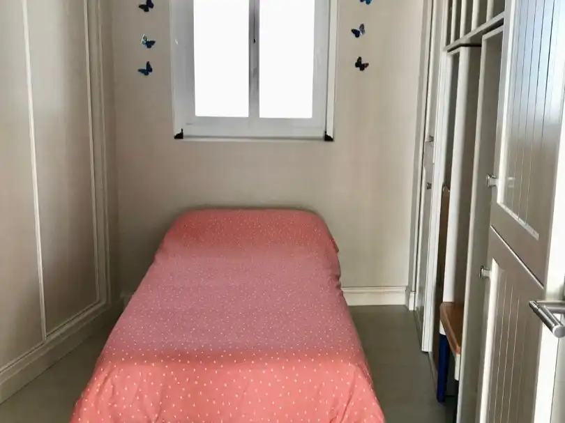 Apartamento de alquiler en Avenida Mar del Sur, 86, Torreguadiaro - San Diego Habitación de Apartamento de alquiler en Sotogrande con Calefacción, Parquet y Amueblado