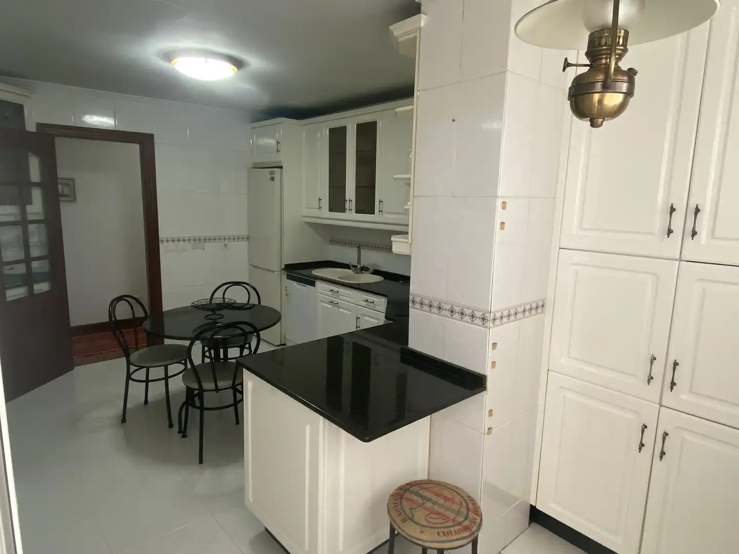 Piso en venta en Avenida Doutor Fleming, 73, Centro Cocina de Piso en venta en Ferrol con Balcón