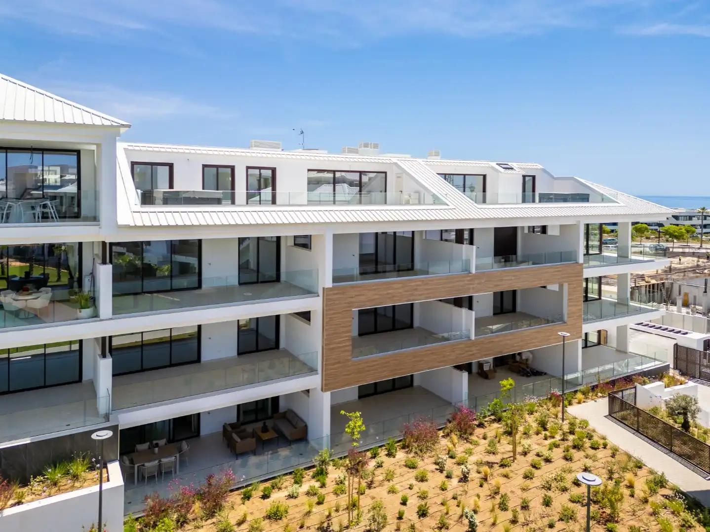 Vista exterior de Pis de lloguer en Fuengirola amb Aire condicionat, Calefacció i Jardí privat