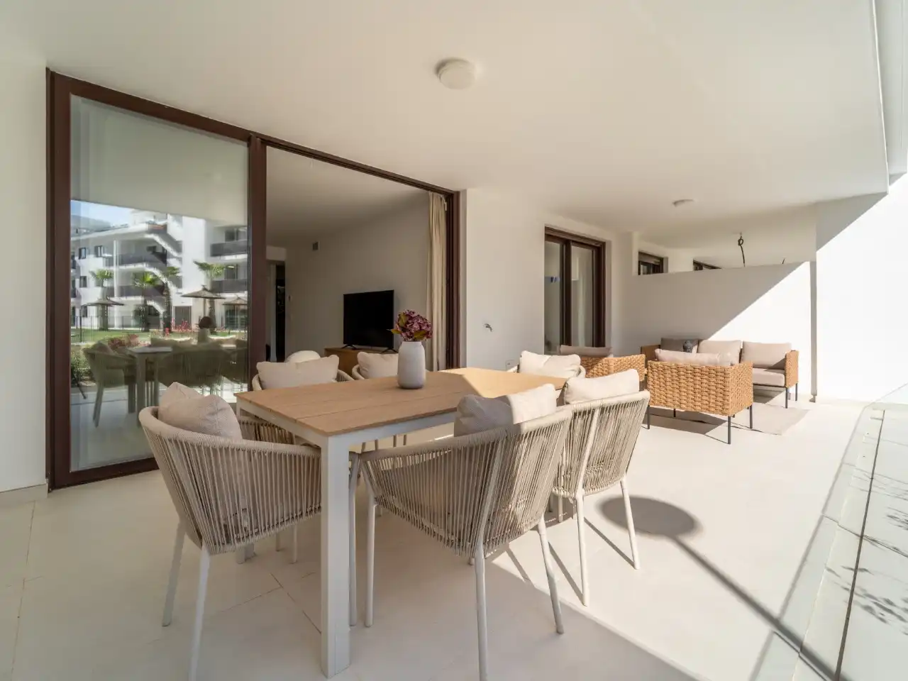 Terrassa de Pis de lloguer en Fuengirola amb Aire condicionat, Calefacció i Jardí privat