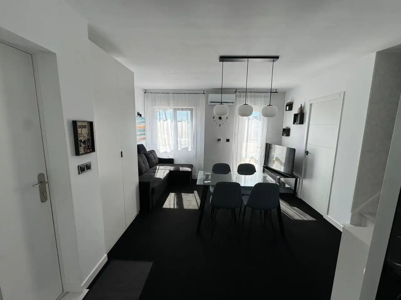 Dúplex en venta en Calle Francisco Diez Martinez, 1, Zona Carrefour - Urbanizaciones Sala de estar de Dúplex en venta en Torrevieja con Aire acondicionado, Terraza y Piscina